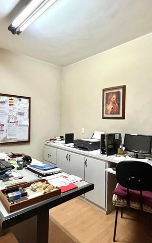 Apartamento à venda com 216m², 4 quartos e 3 vagas Apartamento à venda com 216m², 4 quartos e 3 vagasQuarto