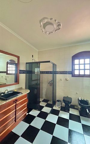 Apartamento à venda com 400m², 4 quartos e sem vaga Apartamento à venda com 400m², 4 quartos e sem vagaBanheiro Social