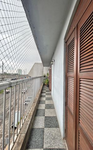 Apartamento à venda com 400m², 4 quartos e sem vaga Apartamento à venda com 400m², 4 quartos e sem vagaSacada dos Quartos