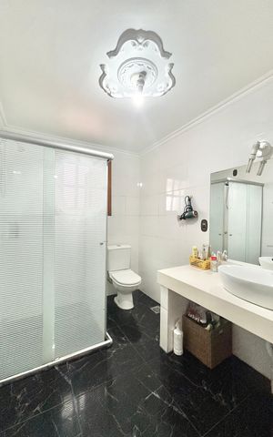 Apartamento à venda com 400m², 4 quartos e sem vaga Apartamento à venda com 400m², 4 quartos e sem vagaBanheiro da Suíte