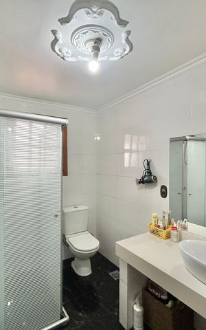 Apartamento à venda com 400m², 4 quartos e sem vaga Apartamento à venda com 400m², 4 quartos e sem vagaBanheiro da Suíte