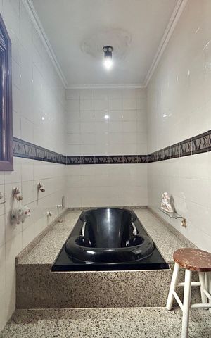 Apartamento à venda com 400m², 4 quartos e sem vaga Apartamento à venda com 400m², 4 quartos e sem vagaBanheiro Social
