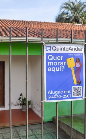 Casa para alugar com 160m², 3 quartos e 4 vagas Casa para alugar com 160m², 3 quartos e 4 vagasPlaca