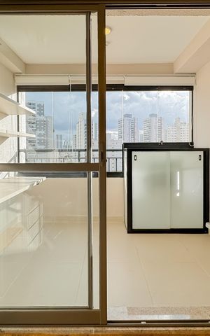 Studio à venda com 32m², 1 quarto e sem vaga Studio à venda com 32m², 1 quarto e sem vagaVaranda