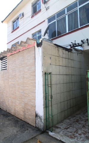 Apartamento à venda com 200m², 2 quartos e sem vagaFachada do Prédio