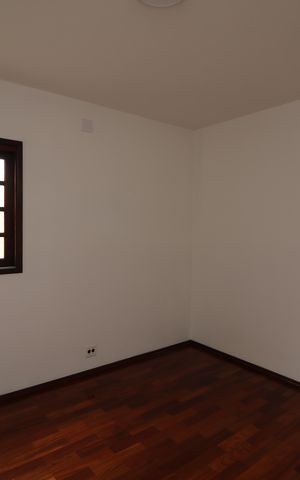 Casa à venda com 205m², 3 quartos e 5 vagasQuarto 2