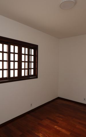 Casa à venda com 205m², 3 quartos e 5 vagasQuarto 1