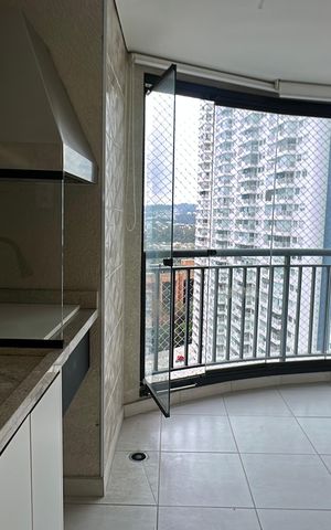 Apartamento à venda com 65m², 2 quartos e 2 vagas Apartamento à venda com 65m², 2 quartos e 2 vagasVaranda