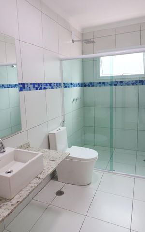 Casa à venda com 162m², 3 quartos e 2 vagasBanheiro Social