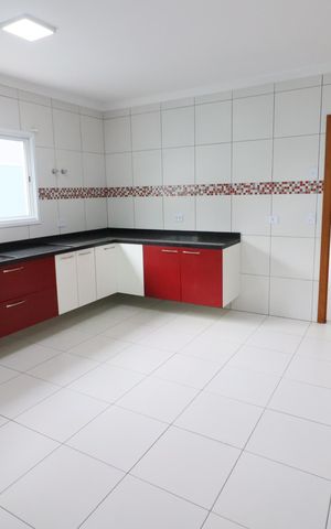 Casa à venda com 162m², 3 quartos e 2 vagasCozinha
