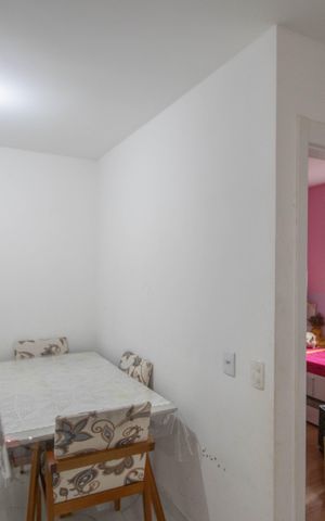 Casa de condomínio à venda com 43m², 2 quartos e sem vaga Casa de condomínio à venda com 43m², 2 quartos e sem vagaSala