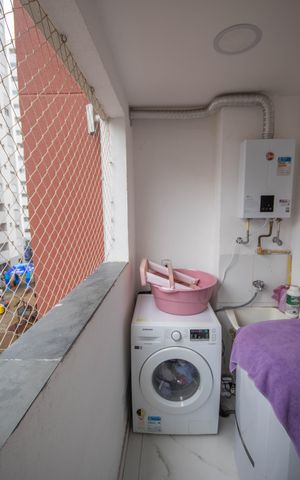 Casa de condomínio à venda com 43m², 2 quartos e sem vaga Casa de condomínio à venda com 43m², 2 quartos e sem vagaÁrea de Serviço