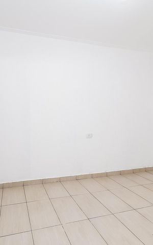 Casa à venda com 520m², 5 quartos e 7 vagasSala