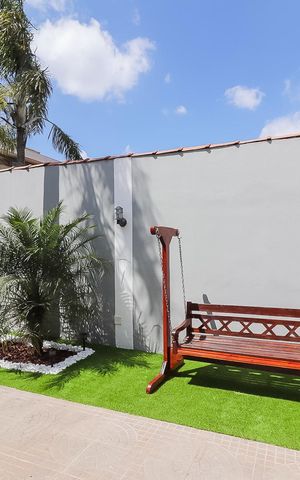 Casa à venda com 520m², 5 quartos e 7 vagasQuintal/Garagem