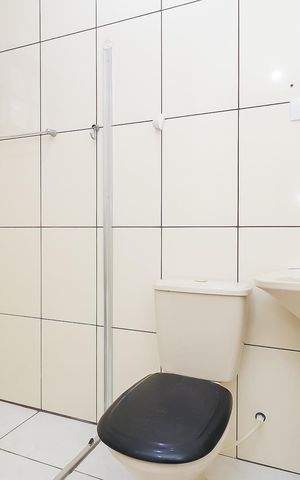 Casa à venda com 520m², 5 quartos e 7 vagasBanheiro da Suíte 2
