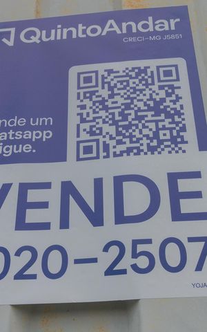 Casa à venda com 400m², 4 quartos e 3 vagas Casa à venda com 400m², 4 quartos e 3 vagasPlaca