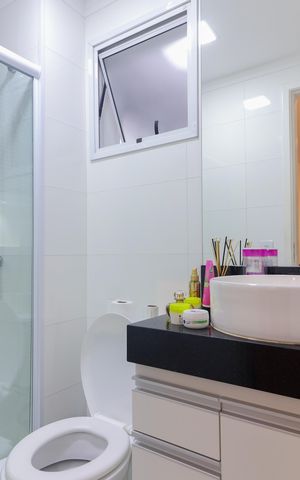 Apartamento à venda com 55m², 2 quartos e 2 vagas Apartamento à venda com 55m², 2 quartos e 2 vagasBanheiro