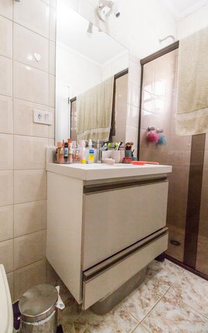 Casa de condomínio à venda com 573m², 4 quartos e 4 vagas Casa de condomínio à venda com 573m², 4 quartos e 4 vagasBanheiro da Suíte