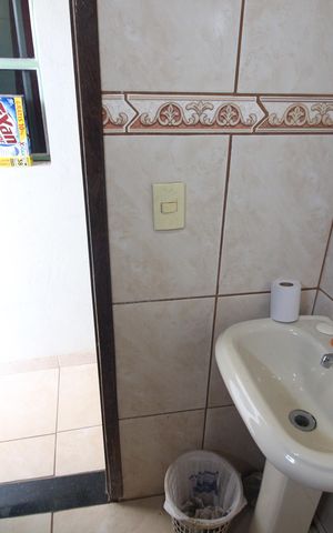 Casa à venda com 100m², 2 quartos e sem vagaBanheiro 2