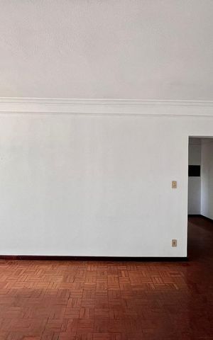 Apartamento à venda com 103m², 2 quartos e 1 vaga Apartamento à venda com 103m², 2 quartos e 1 vagaSala