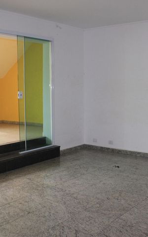 Casa à venda com 350m², 5 quartos e 3 vagasSala