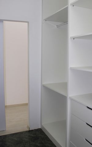 Casa à venda com 350m², 5 quartos e 3 vagasCloset da Suíte Master