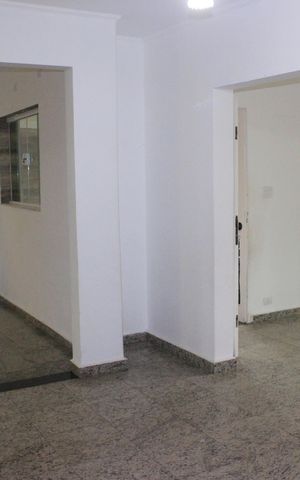Casa à venda com 350m², 5 quartos e 3 vagasSala