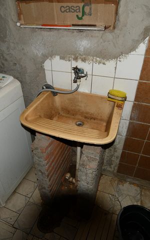 Casa à venda com 250m², 3 quartos e 2 vagasÁrea de Serviço
