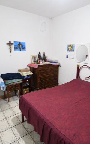 Casa à venda com 250m², 3 quartos e 2 vagasQuarto 1