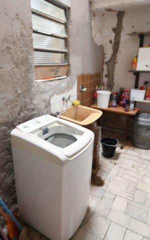 Casa à venda com 250m², 3 quartos e 2 vagasÁrea de Serviço