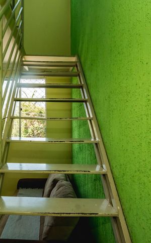 Apartamento à venda com 120m², 4 quartos e 1 vagaEscada