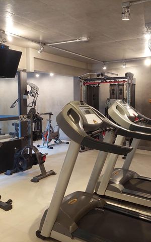 Studio à venda com 47m², 1 quarto e 1 vaga Studio à venda com 47m², 1 quarto e 1 vagaÁrea comum - Academia