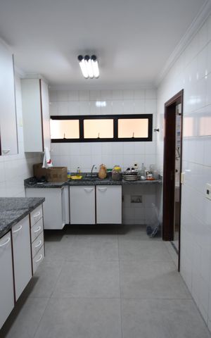 Apartamento à venda com 110m², 3 quartos e 2 vagasCozinha