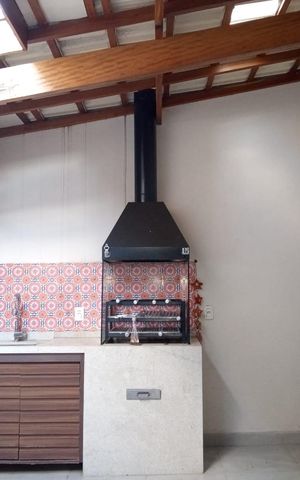 Casa de condomínio à venda com 80m², 3 quartos e 2 vagas Casa de condomínio à venda com 80m², 3 quartos e 2 vagasChurrasqueira