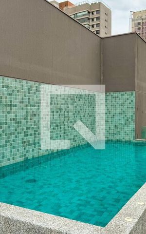Studio à venda com 27m², 1 quarto e sem vaga Studio à venda com 27m², 1 quarto e sem vagaPiscina