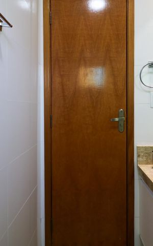 Apartamento à venda com 130m², 3 quartos e 2 vagas Apartamento à venda com 130m², 3 quartos e 2 vagasBanheiro Social