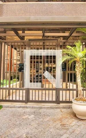 Apartamento à venda com 80m², 2 quartos e 3 vagas Apartamento à venda com 80m², 2 quartos e 3 vagasFachada