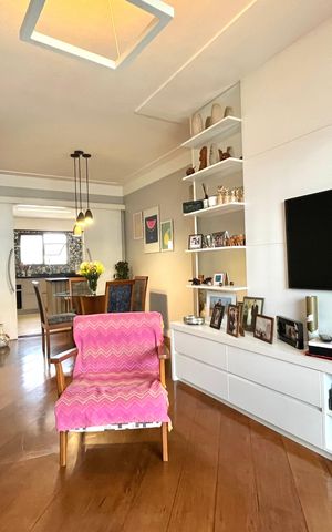 Apartamento à venda com 80m², 2 quartos e 3 vagas Apartamento à venda com 80m², 2 quartos e 3 vagasSala