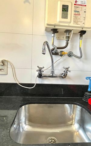 Apartamento à venda com 80m², 2 quartos e 3 vagas Apartamento à venda com 80m², 2 quartos e 3 vagasÁrea de Serviço