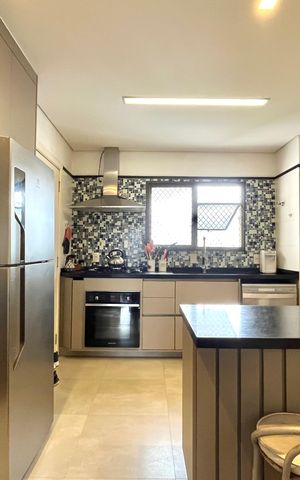 Apartamento à venda com 80m², 2 quartos e 3 vagas Apartamento à venda com 80m², 2 quartos e 3 vagasCozinha