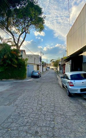 Casa à venda com 120m², 2 quartos e 2 vagas Casa à venda com 120m², 2 quartos e 2 vagasVista da Rua