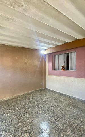 Casa à venda com 120m², 2 quartos e 2 vagas Casa à venda com 120m², 2 quartos e 2 vagasGaragem