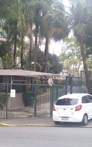 Apartamento à venda com 164m², 4 quartos e 2 vagas Apartamento à venda com 164m², 4 quartos e 2 vagasFachada