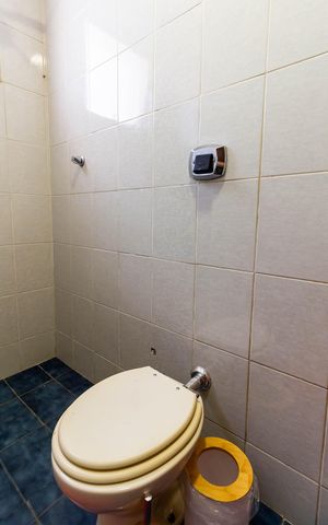 Apartamento à venda com 196m², 4 quartos e 2 vagas Apartamento à venda com 196m², 4 quartos e 2 vagasBanheiro Social 2