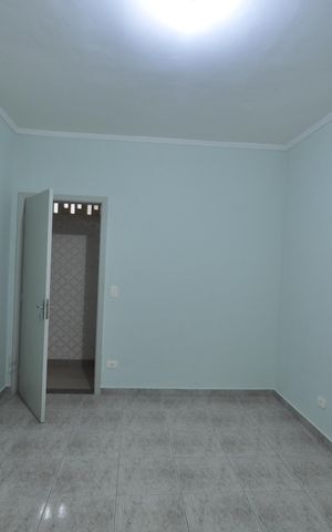 Casa à venda com 370m², 5 quartos e 6 vagasSuíte 4