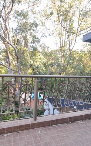 Casa à venda com 370m², 5 quartos e 6 vagasSacada do Quarto 2