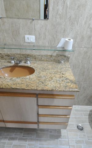 Casa à venda com 370m², 5 quartos e 6 vagasBanheiro da Suíte 3