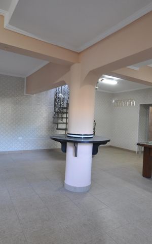 Casa à venda com 370m², 5 quartos e 6 vagasÁrea comum