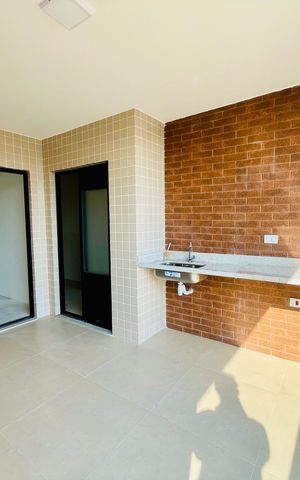 Apartamento à venda com 68m², 2 quartos e 1 vaga Apartamento à venda com 68m², 2 quartos e 1 vagaVaranda