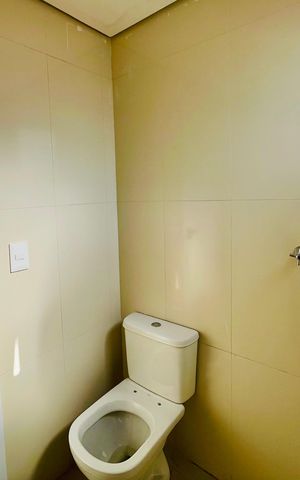 Apartamento à venda com 68m², 2 quartos e 1 vaga Apartamento à venda com 68m², 2 quartos e 1 vagaBanheiro Social